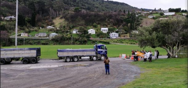 protest_dunedin_b_610.jpg